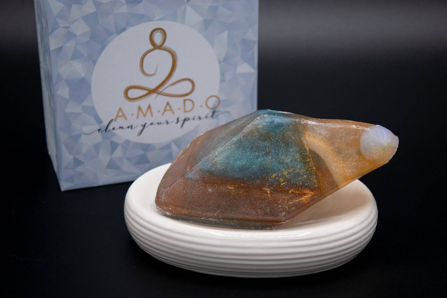 AMADO Edelsteinseife / Kristallseife „7 Chakren“ - ein besonderes Geschenk - 150g - AMADO-SelfCare